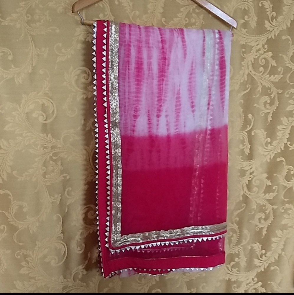 Dupatta with gold trim